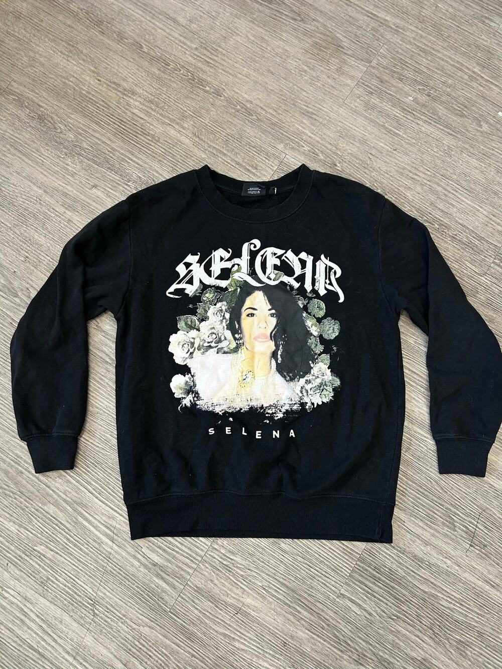 Official Selena Quintanilla Amor Prohibido Tour Crewneck Sweatshirt Black Size M